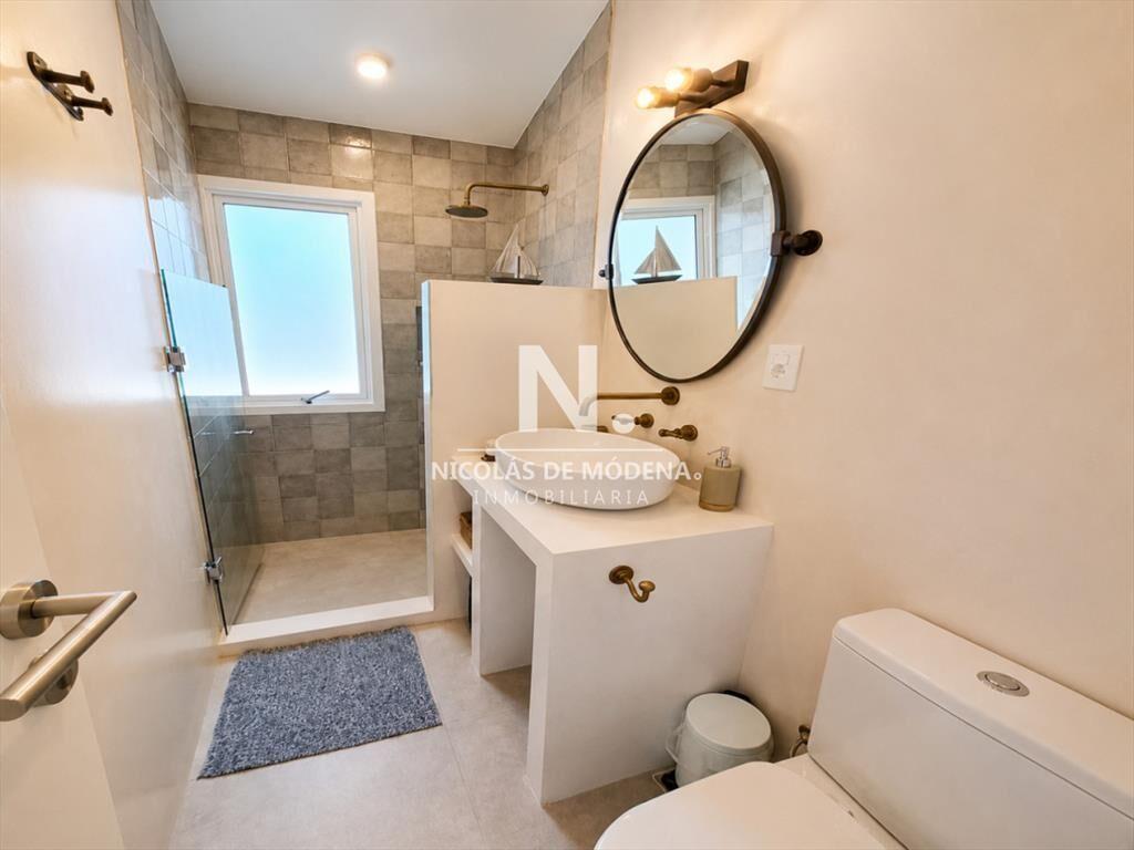 En venta casa de 5 dormitorios en Punta del Este,