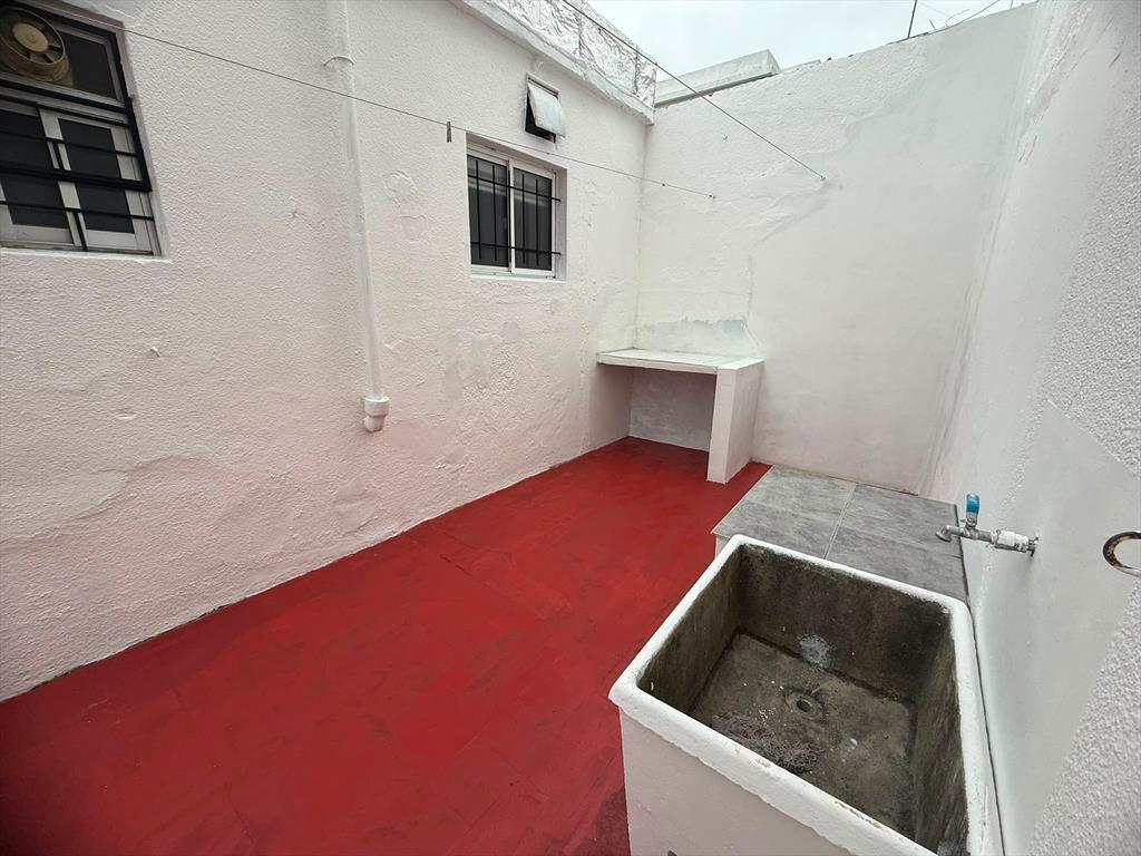 VENTA APTO 2 DORMITORIOS Y PATIO BUCEO CON RENTA