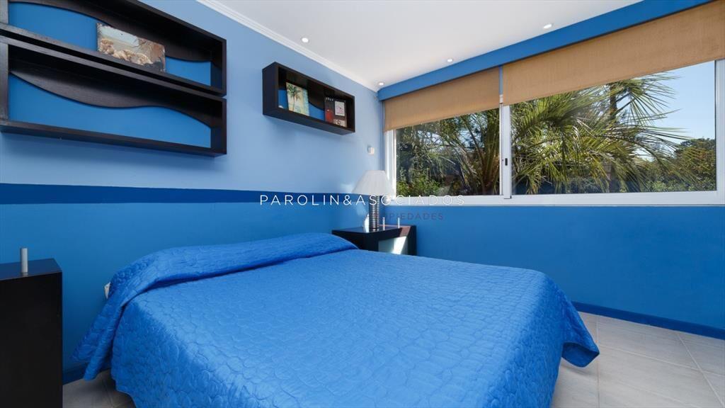MUY LINDA CASA EN ENTORNO SUPER AGRADABLE