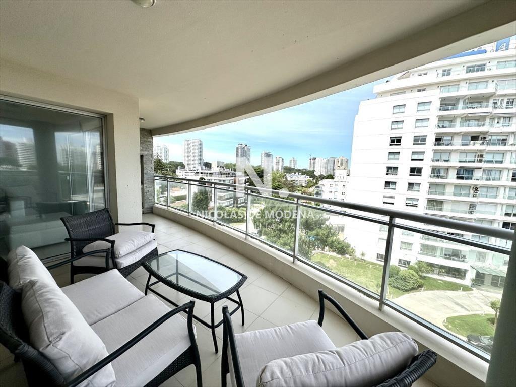 Vende Apartamento en Brava - Punta del Este de 3