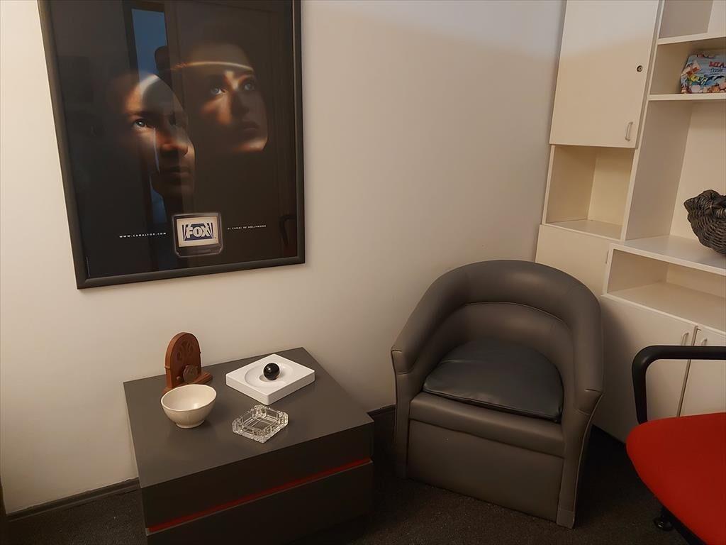 ALQUILER OFICINA CON MUEBLES EN EL CENTRO