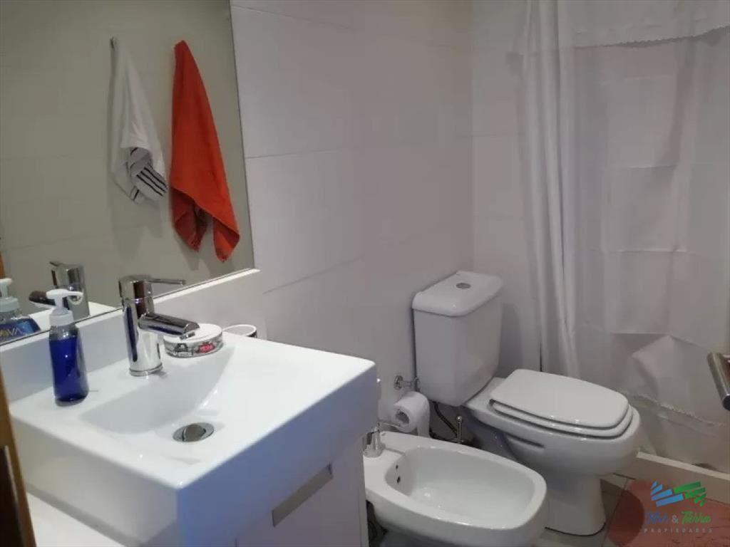 Apartamento en edificio con excelentes servicios