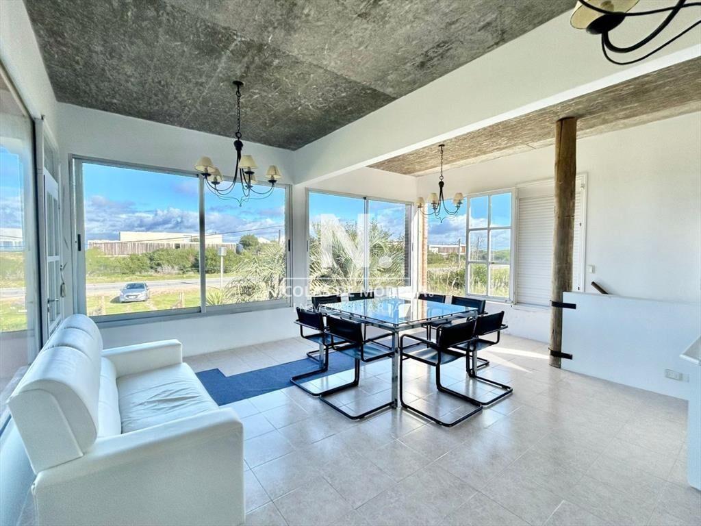 Excelente casa en La Juanita - Primera lÃnea del mar En Aq