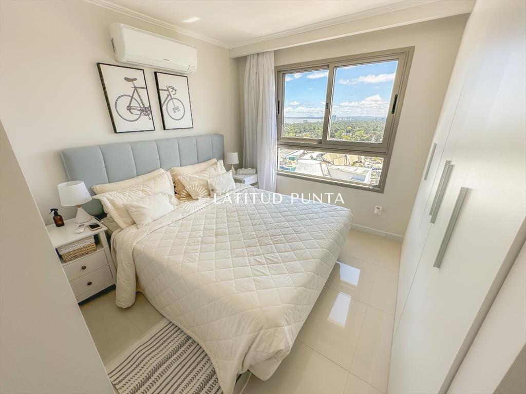 Roosevelt, apartamento 2 dormitorios, piso alto 1