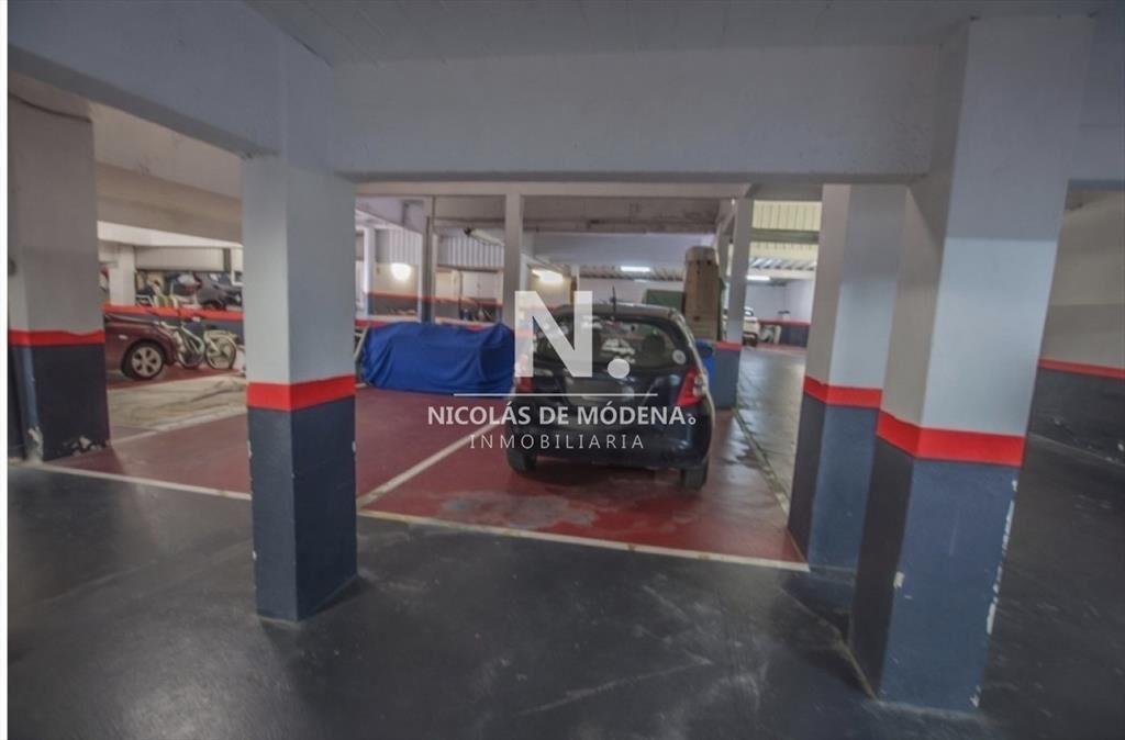 Vende apartamento impecable de 3 dormitorios con