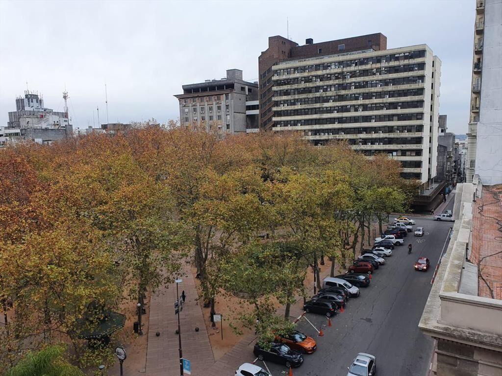 PEATONAL SARANDÍ CON VISTA A LA PLAZA MATRIZ