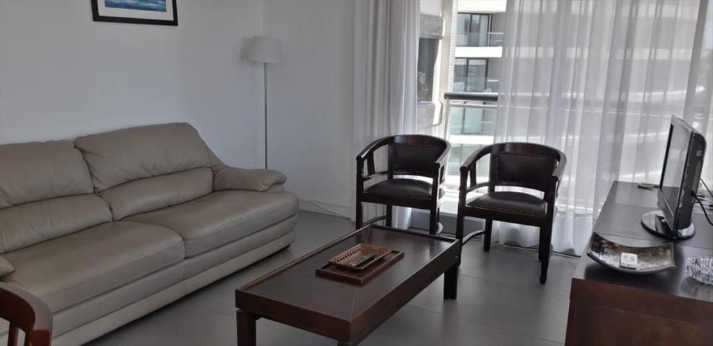 Apartamento en Peninsula, 2 dormitorios