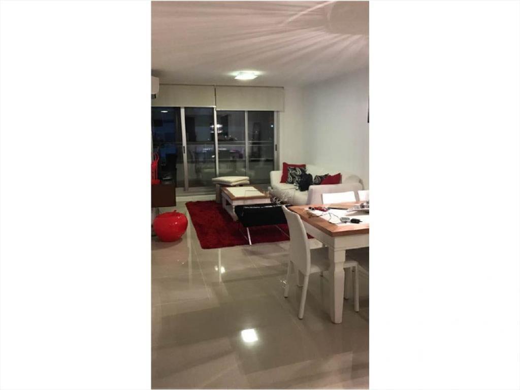 Apartamento en Brava, 3 dormitorios *