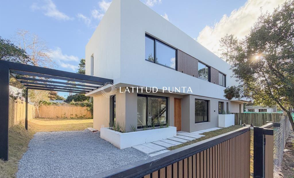 Casa a estrenar en Barrio Córdoba, 3 dormitorios