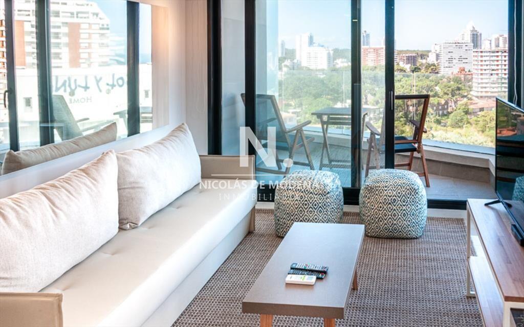 Departamento en venta en Artower de 1 y medio al
