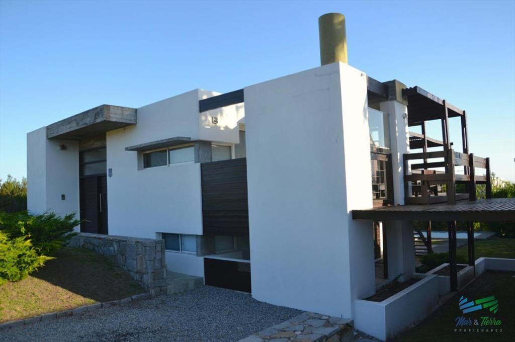Venta y alquiler casa 6 dormitorios en El Chorro Manantiale