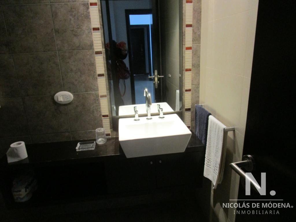 VENTA HERMOSO APARTAMENTO A METROS DE PLAYA MANSA