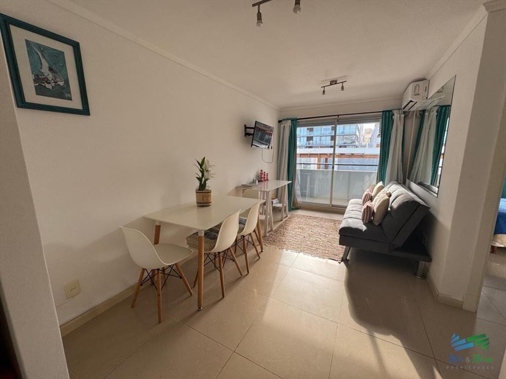 En venta apartamento 1 dormitorio con servicios