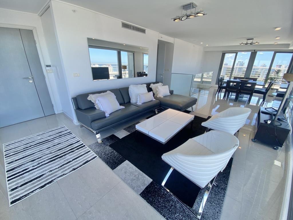 APARTAMENTO EN ALQUILER TEMPORAL 3 DORMITORIOS 3 BAÑOS EN