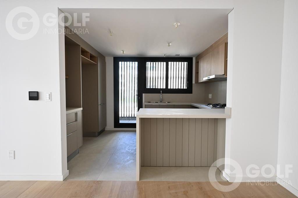 Alquiler de apartamento 2 dormitorios con jardin y cochera