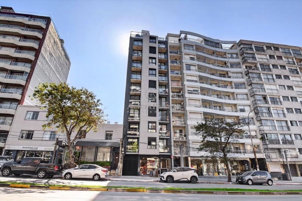 VENTA APARTAMENTO 2 DORMITORIOS CON GARAJE PRÓXIMO A MON...