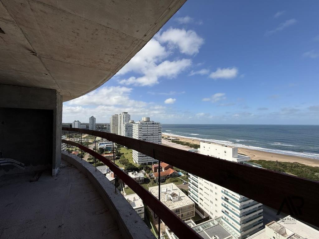 Apartamento en venta de 2 dormitorios c/ cochera en Play...