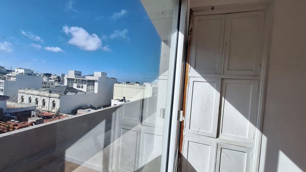 ALQUILER DE OFICINA EN CIUDAD VIEJA CON PROMOCIÓN