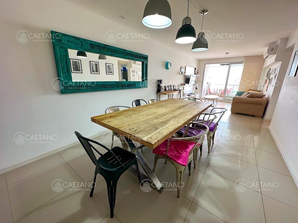 Apartamento en venta 3 dormitorios en la Brava,