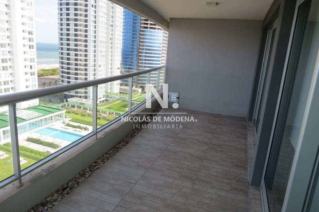 Apartamento en Punta del Este, Brava