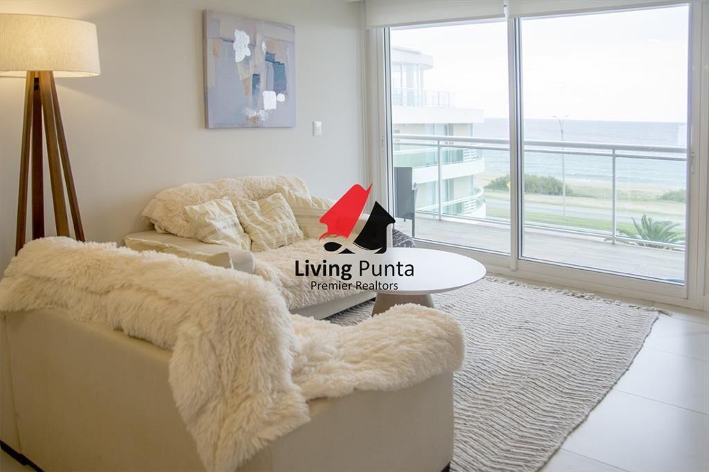 Apartamento de 2 dormitorios en primera linea de