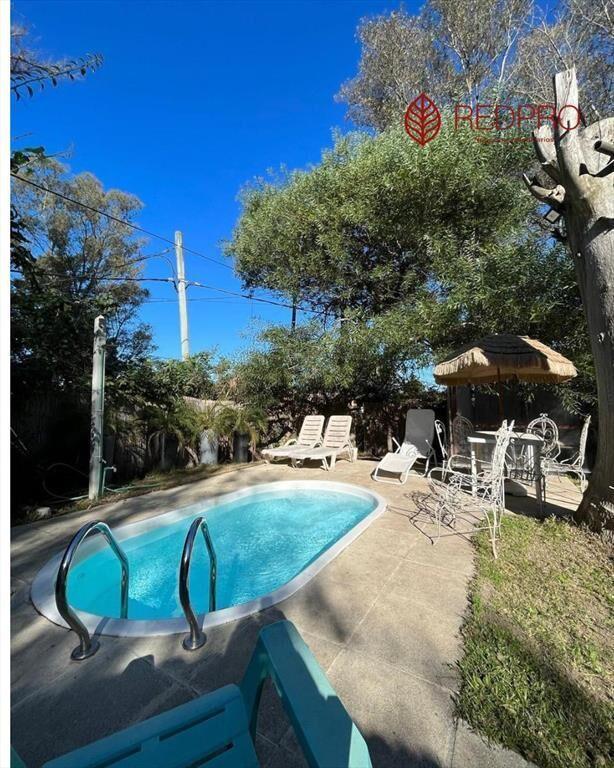 Hermosa casa con piscina en alquiler Atlántida norte