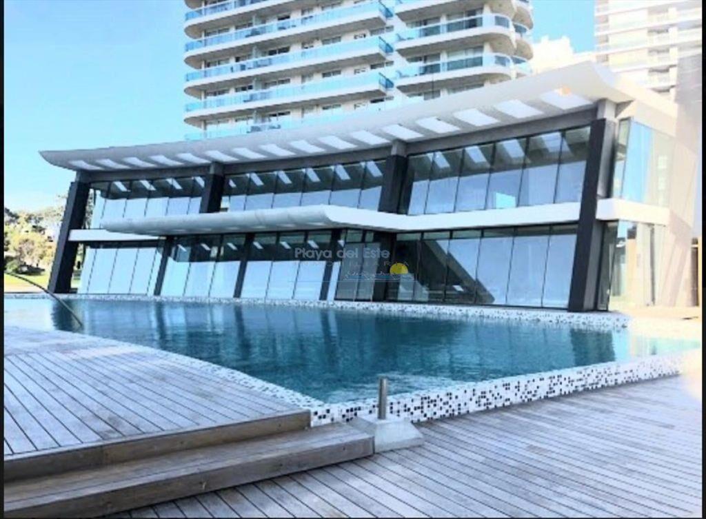 Moderno apartamento a pasos del mar