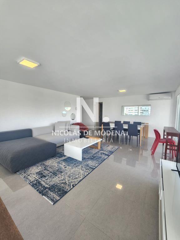 Apartamento de 4 dormitoios en venta, Roosevelt -