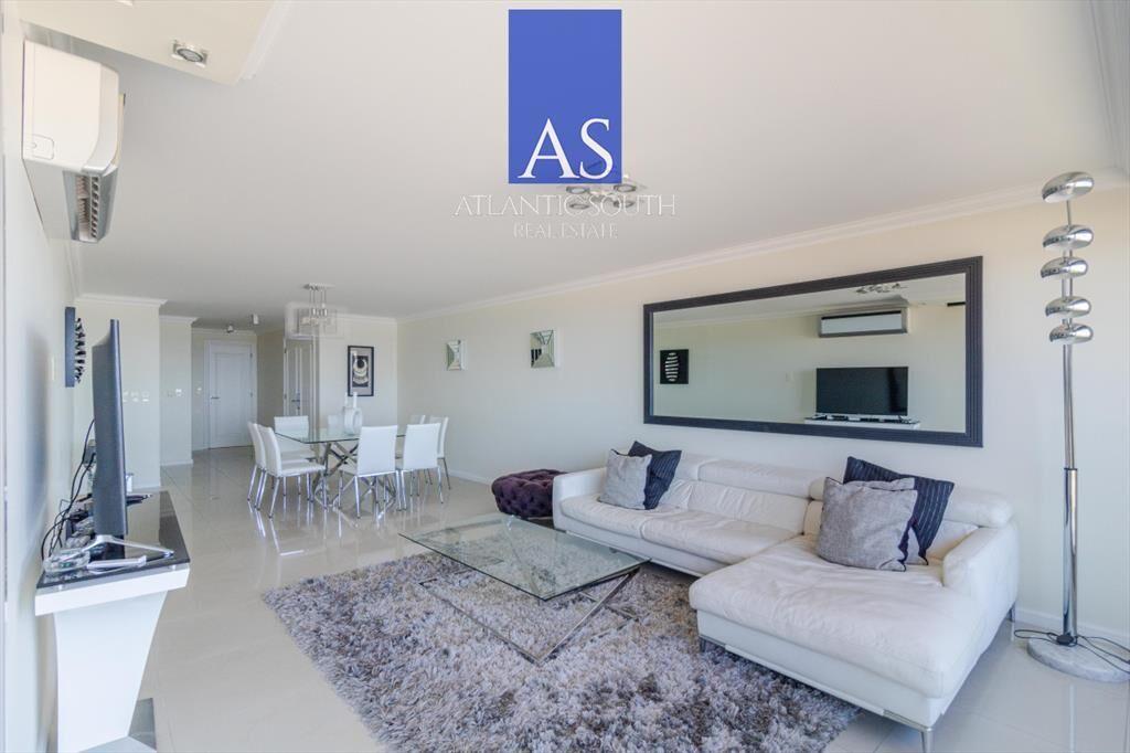 Apartamento de 3 dormitorios en suite frente al