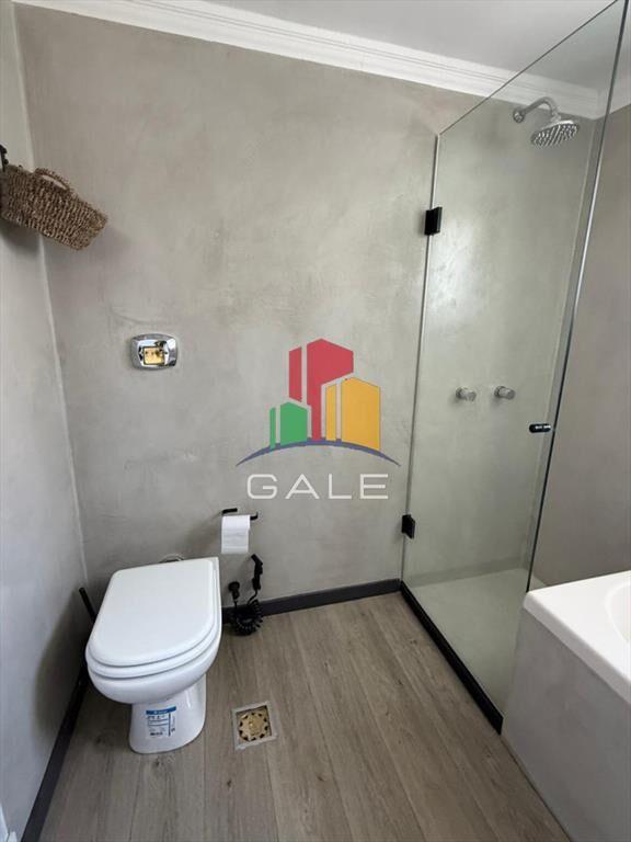 Apartamento en venta de 3 dormitorios y servicio