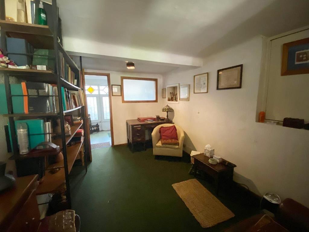 Venta casa de 4 dormitorios, amplio garage y patio en Pocit