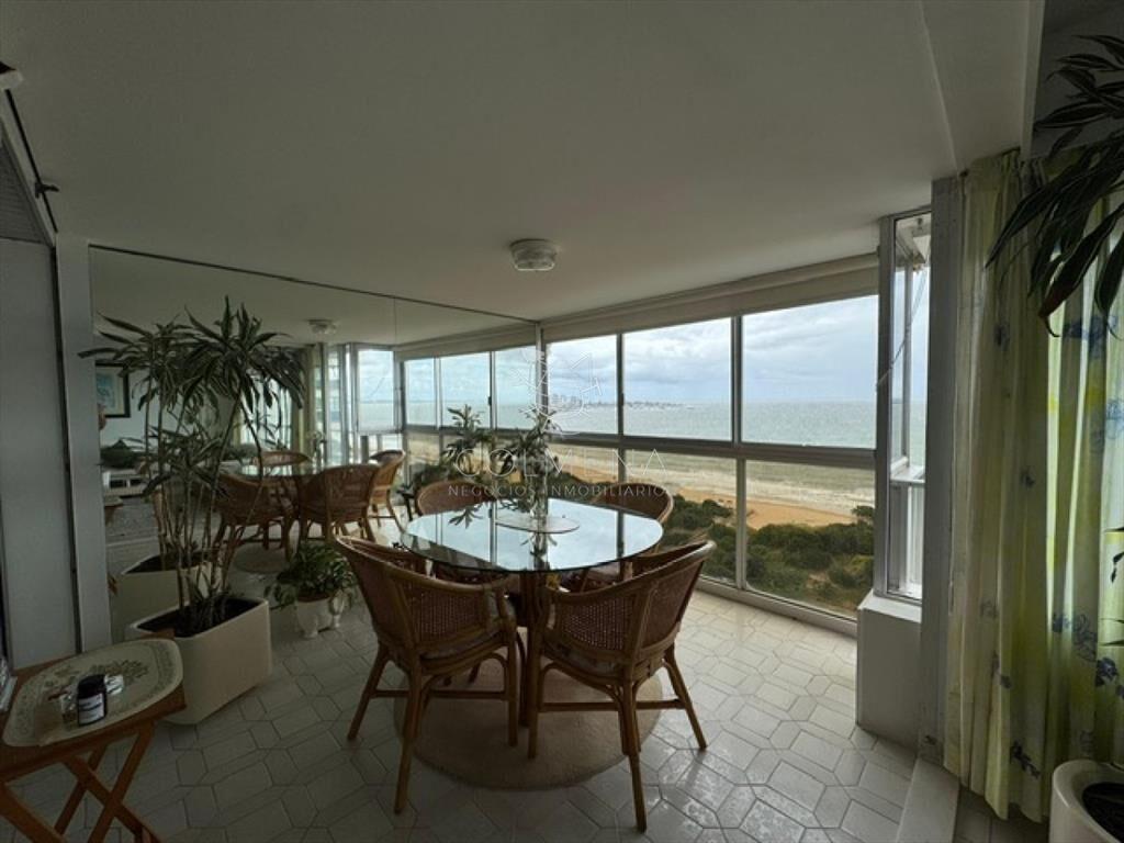 Apartamento con excelente vista plena frente a