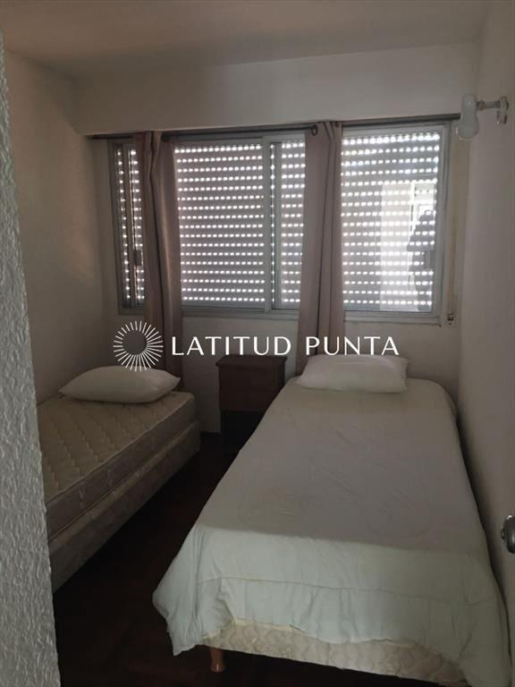 Roosevelt, apartamento de 2 dormitorios