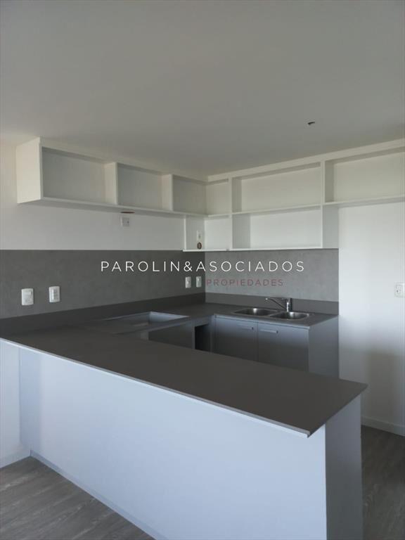 Hermoso apartamento en venta en Ocean Drive, del