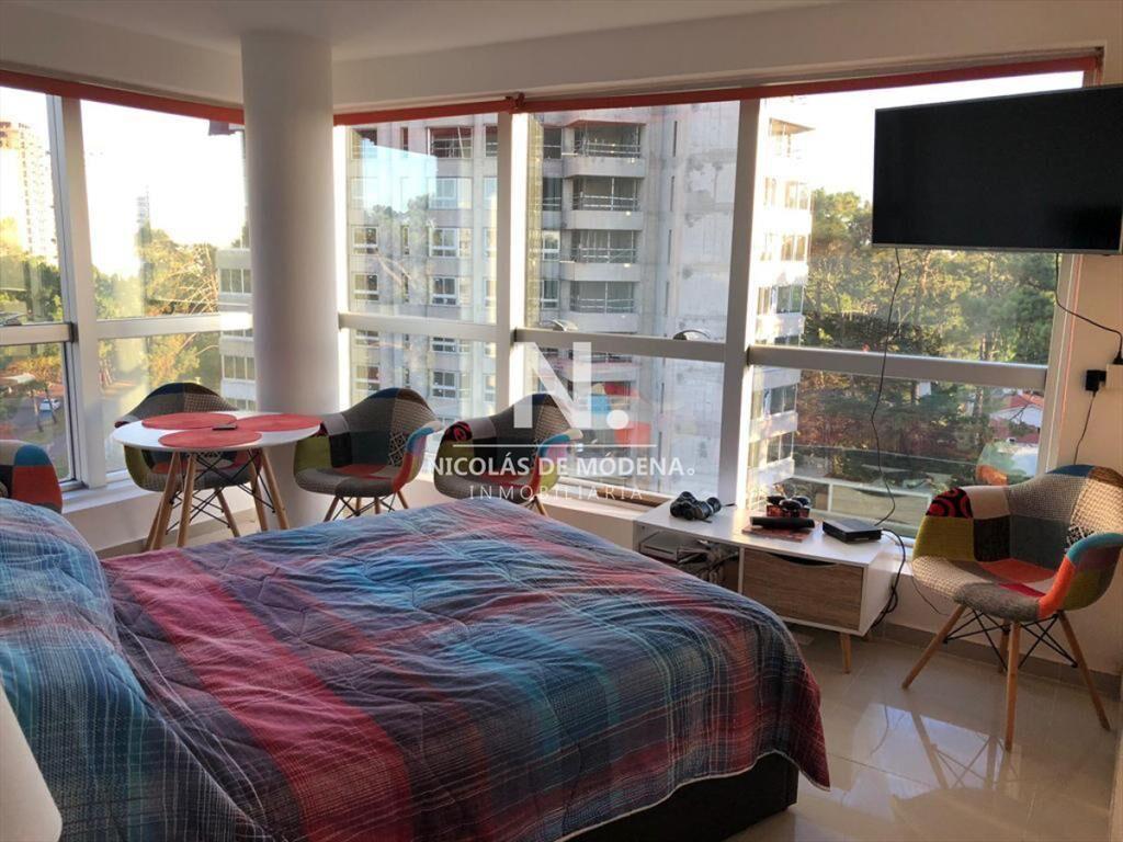 apartamento en venta de 1 dormitorio, punta del