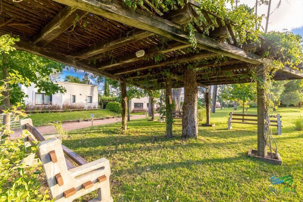 Vendo casa en barrio privado con todos los Punta