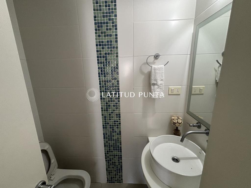 Apartamento en Brava, 3 dormitorios y parrillero