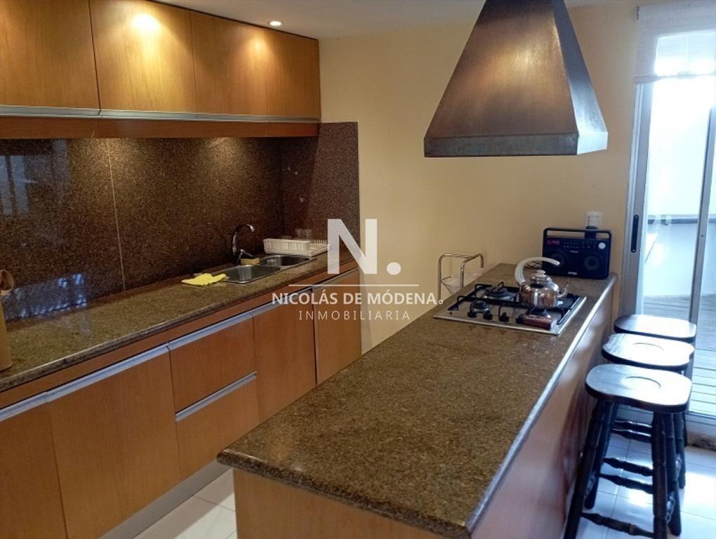 Apartamento de un dormitorio y 2 baños