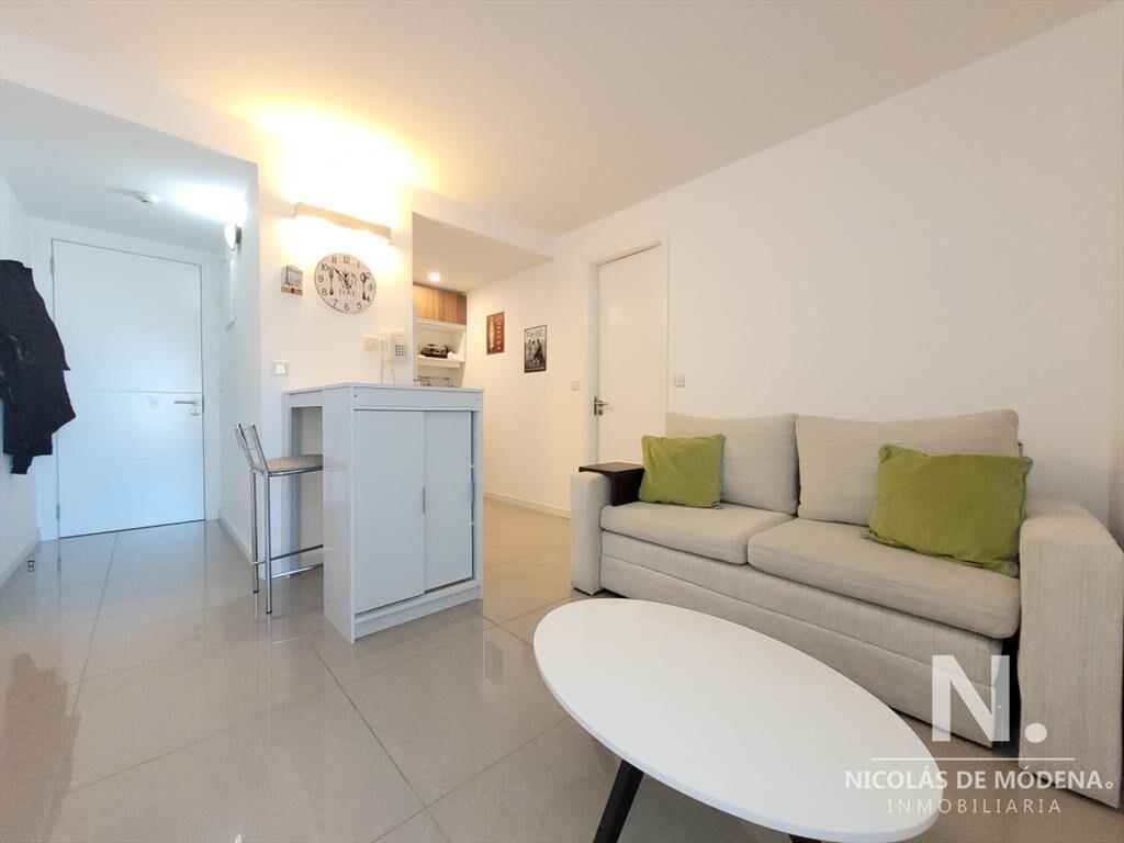 Apartamento en venta, Torre con Amenities - Playa Brava, Pu