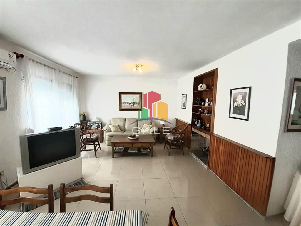 Península a pasos de rambla portuaria