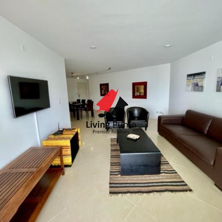 Venta de apartamento 3 dormitorios mas dep en Playa Brava