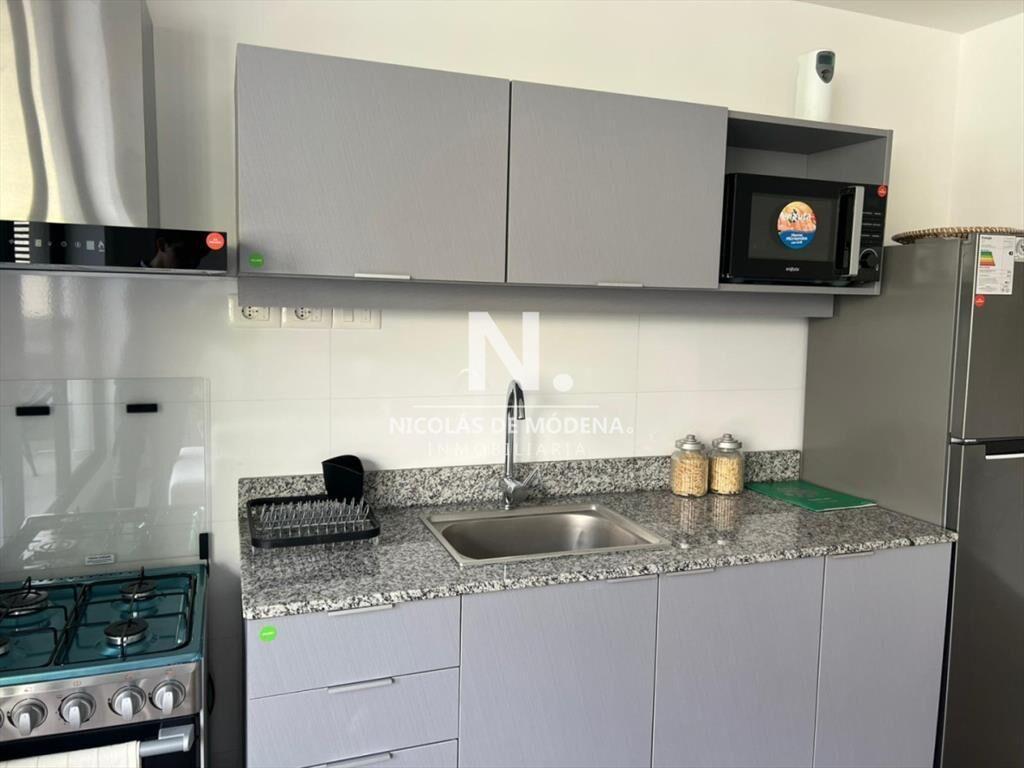Venta Apartamento de 2 Dormitorios en Tres