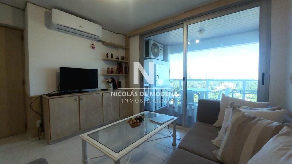 Departamento de 2 dormitorios, piso alto, Lincoln Center, c