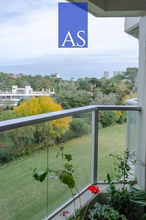 Apartamento de 2 dormitorios con servicios Punta