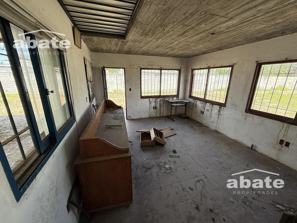 Venta de Terreno 2619 m2 en Piedras Blancas céntrico