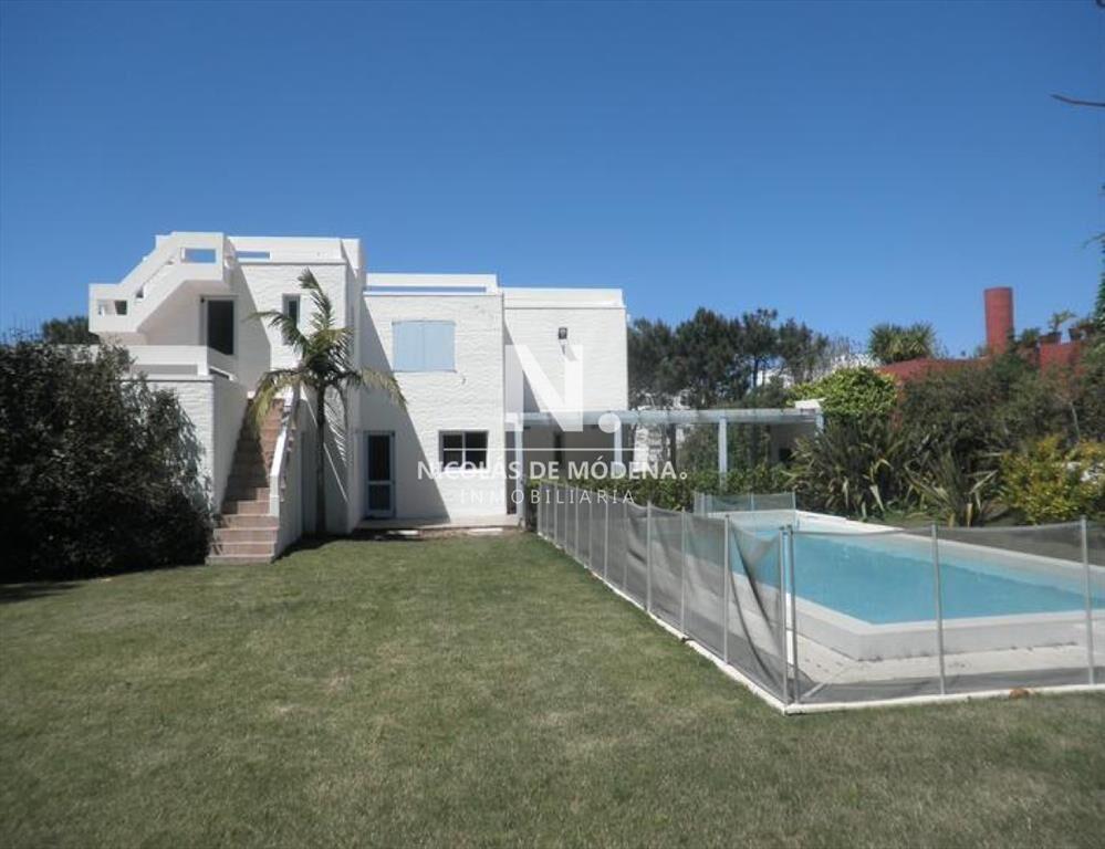 Casa de 5 dormitorios en Rincon del Indio
