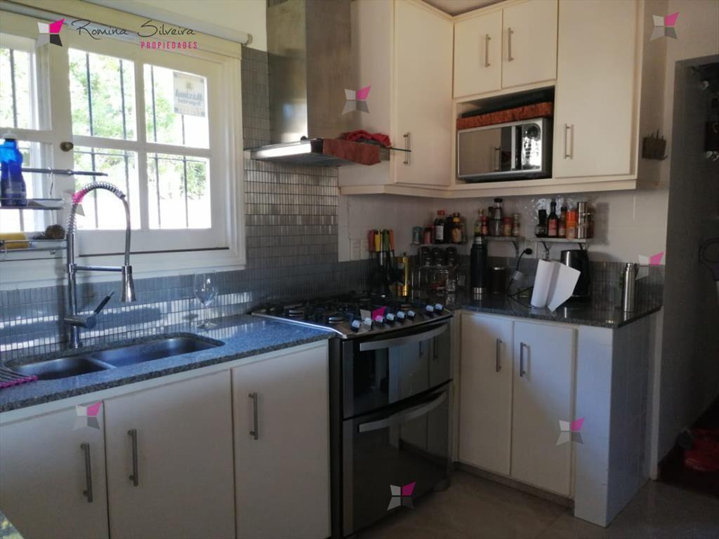 VENTA DE CASA DE 4 DORMITORIOS EN SOLANAS PUNTA DEL ESTE