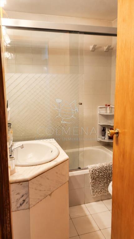 Vende apartamento de 2 dormitorios en Punta del Este Playa