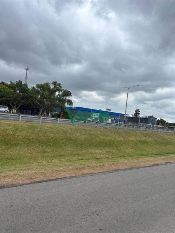 Alquiler de terreno de 4800m2 sobre