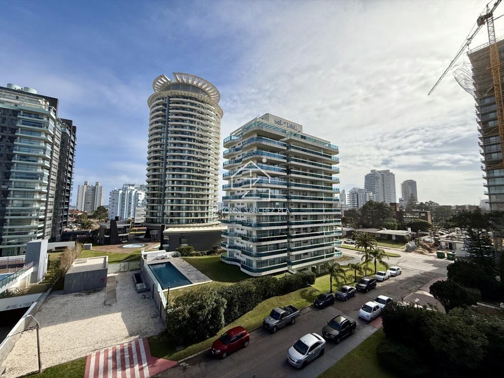 Apartamento en venta - Torre Manhattan, Punta del